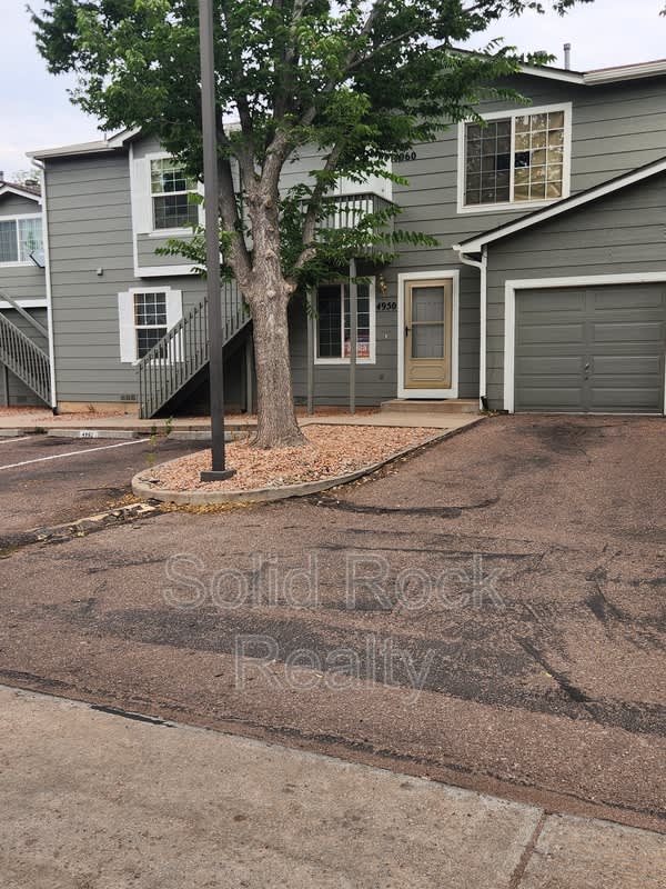 4950 Universal Heights – photo 1