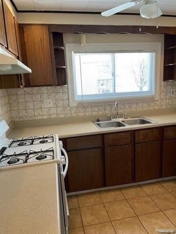 304 ECORSE Road – photo 2
