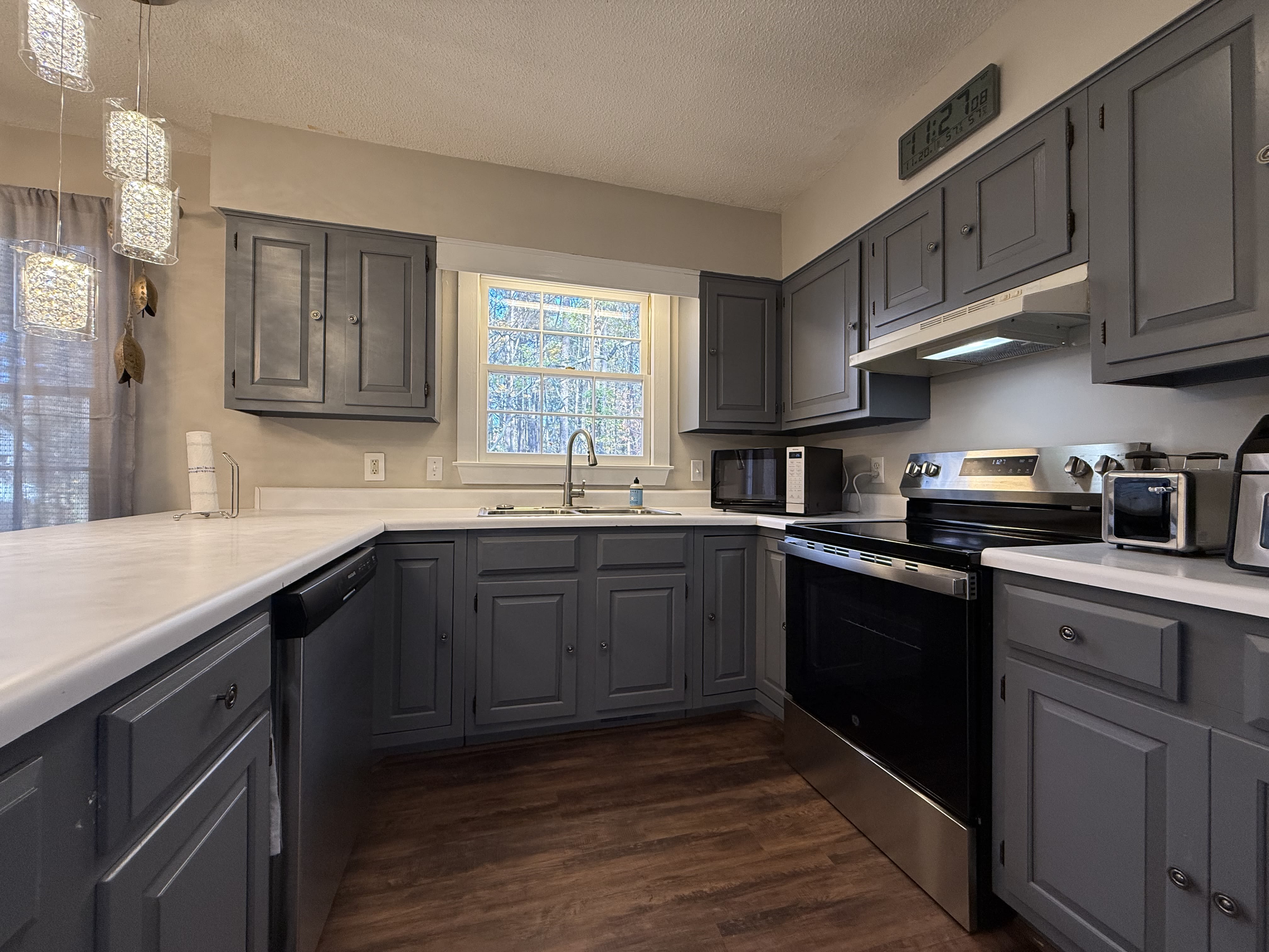 505 Westbrook Dr – photo 5