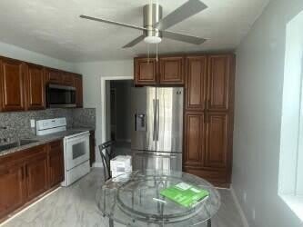 2329 FAIRWAY Drive – photo 2