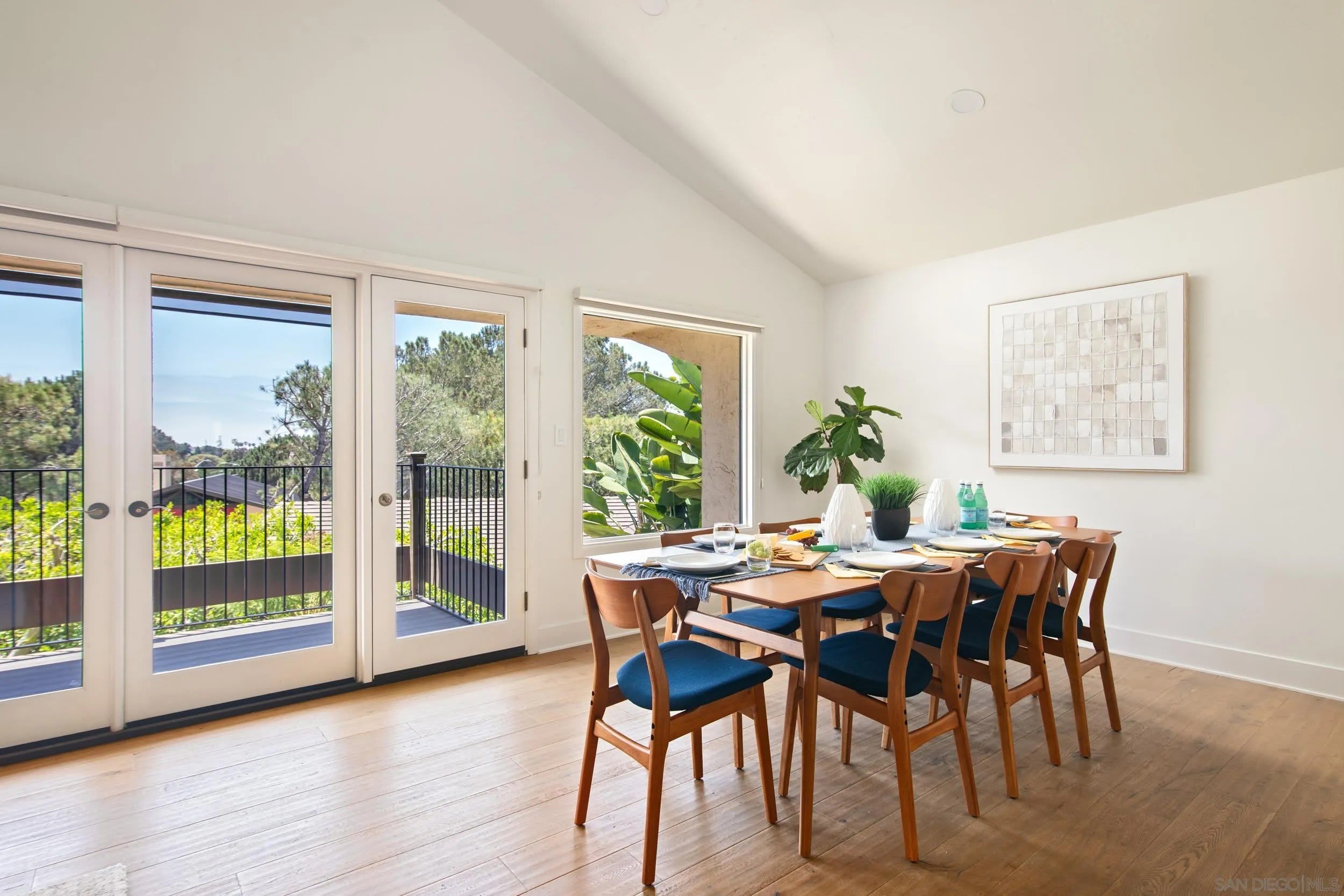2452 Azure Coast Dr – photo 3