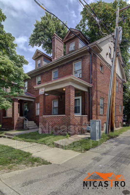 1640 Indianola Avenue – photo 2