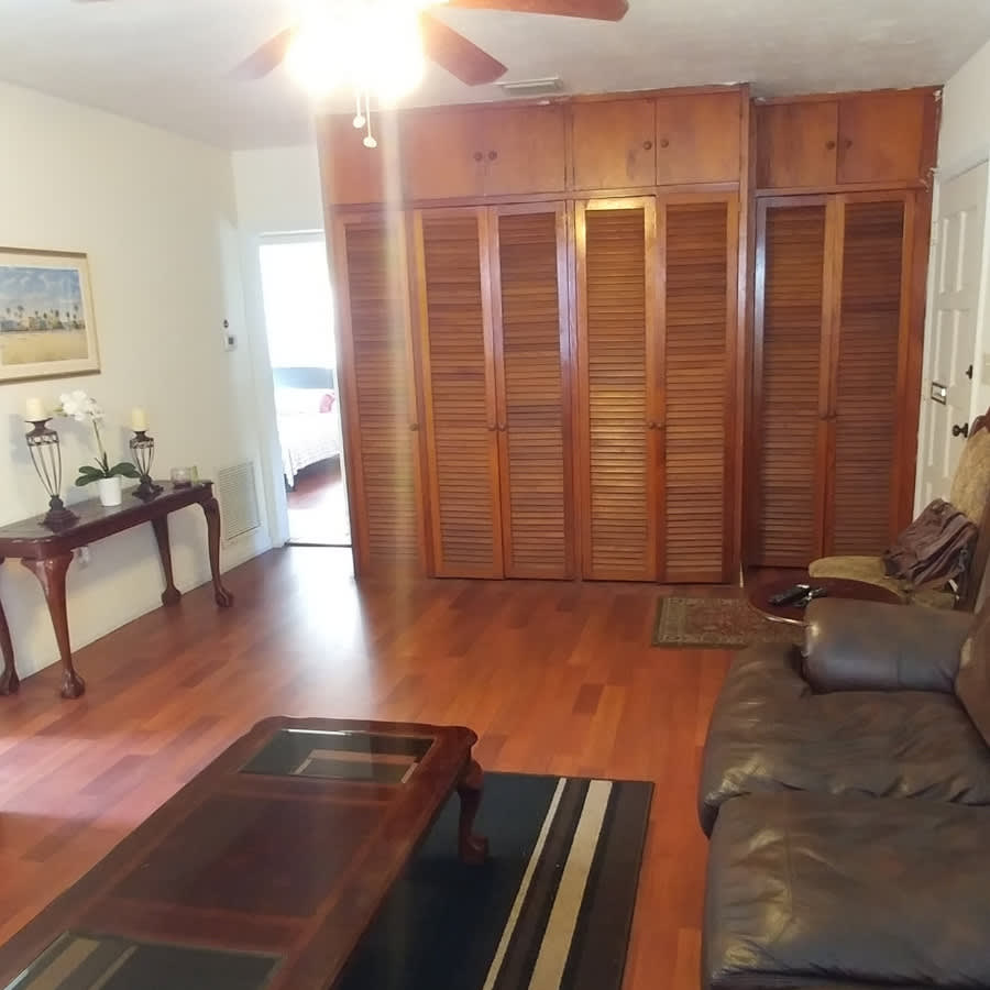 2955 Southwest 38th Avenue – photo 3