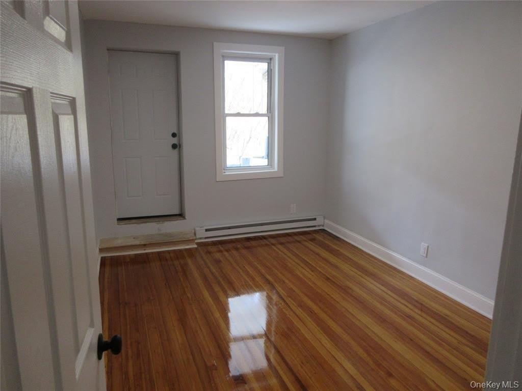949 E 213Th Street – photo 2