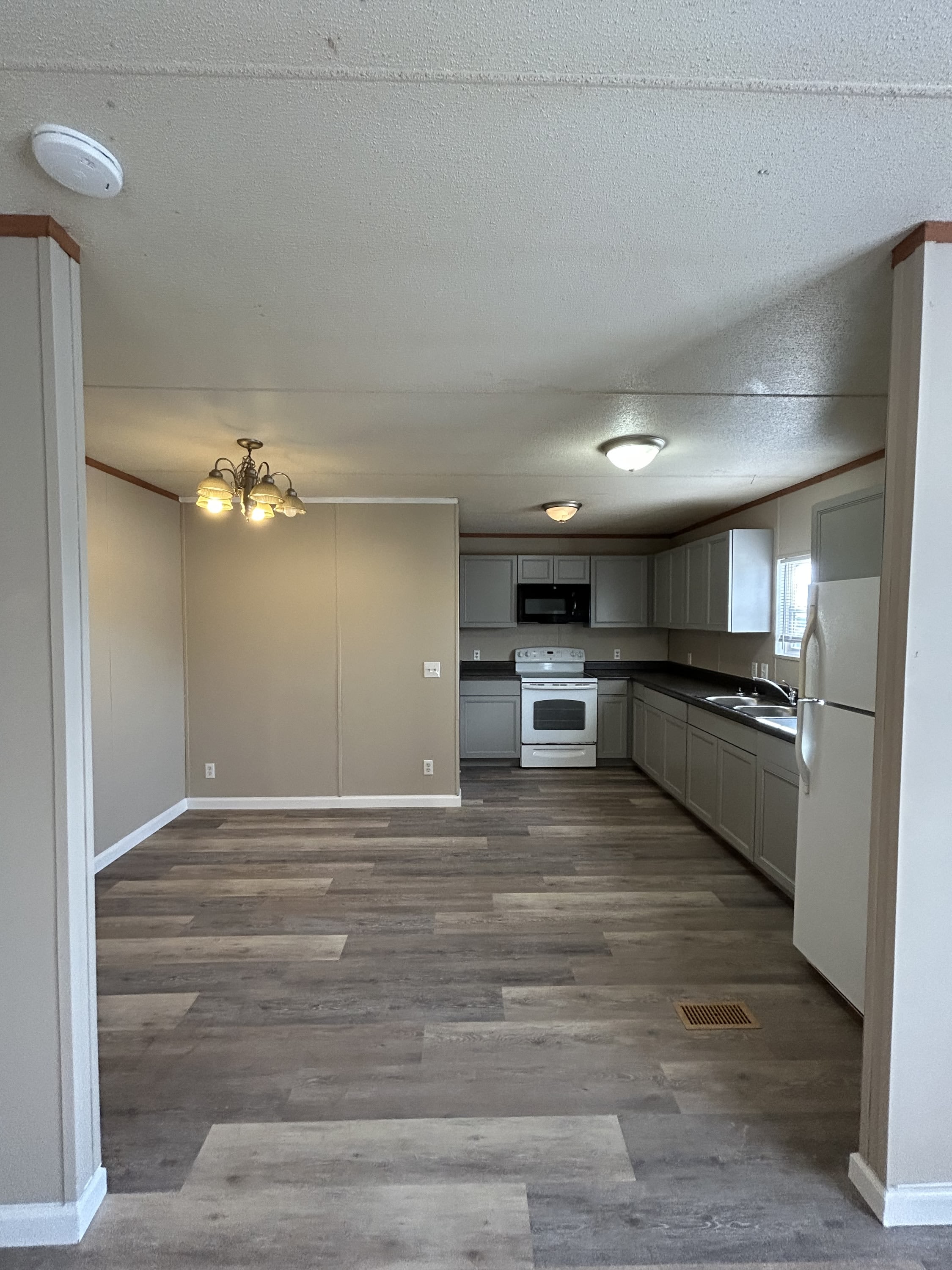 158 Zackary Street – photo 3