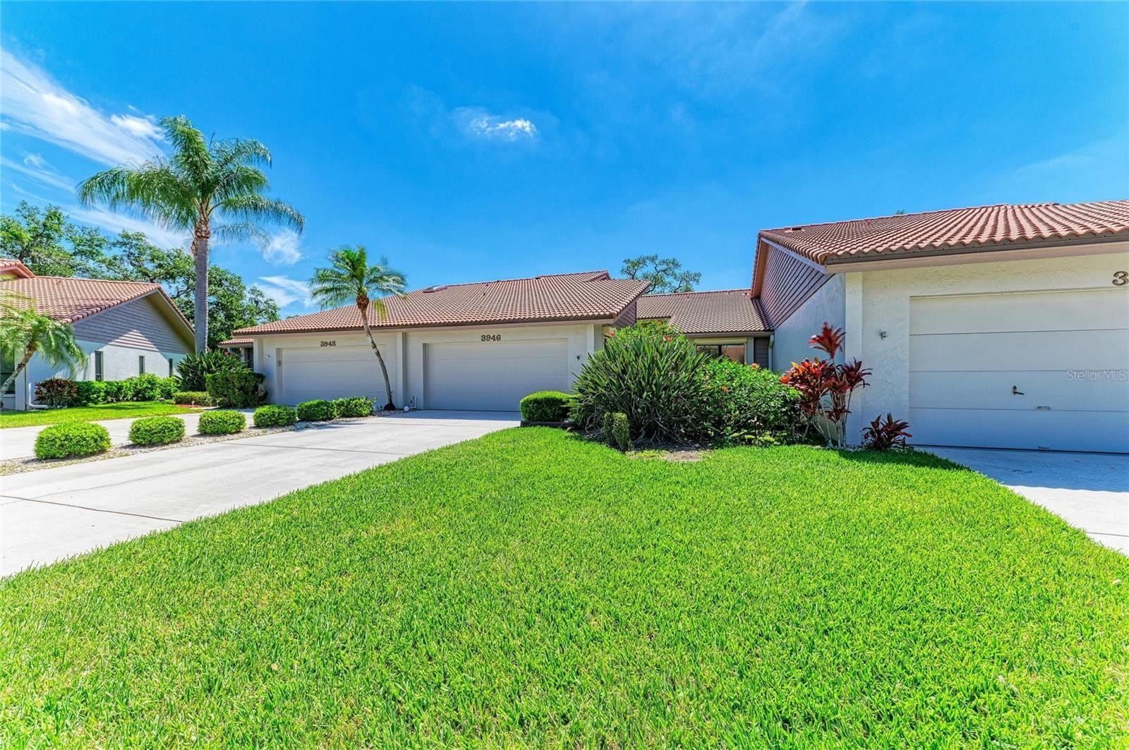 3946 WILSHIRE Circle E – photo 3