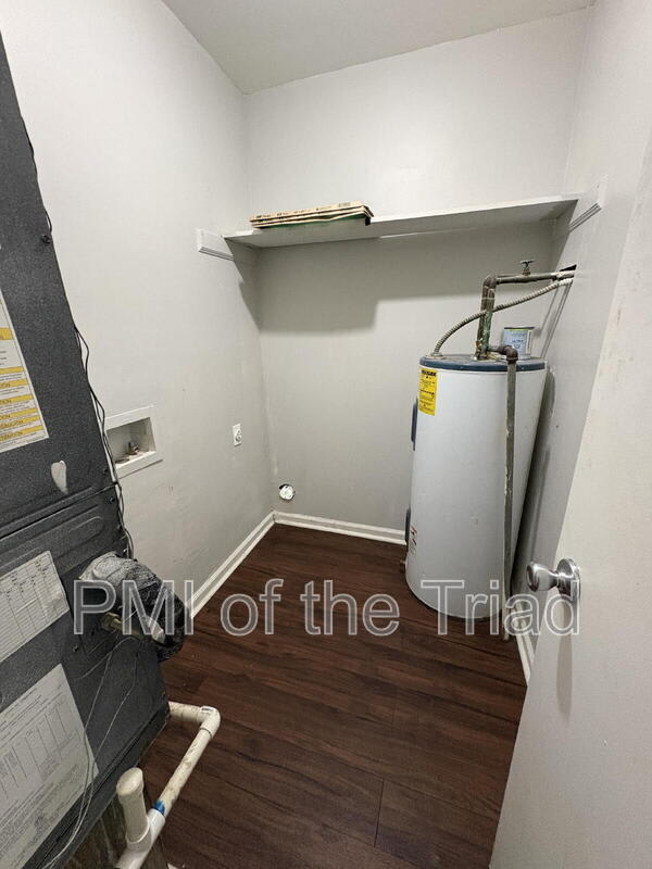 1600 Oak Croft Ct – photo 5