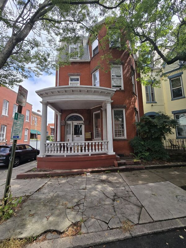1016 Park Ave – photo 1