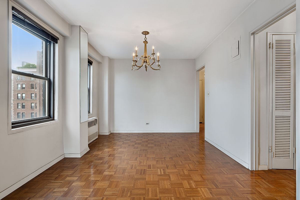 1199 Park Ave Apt 16C – photo 3