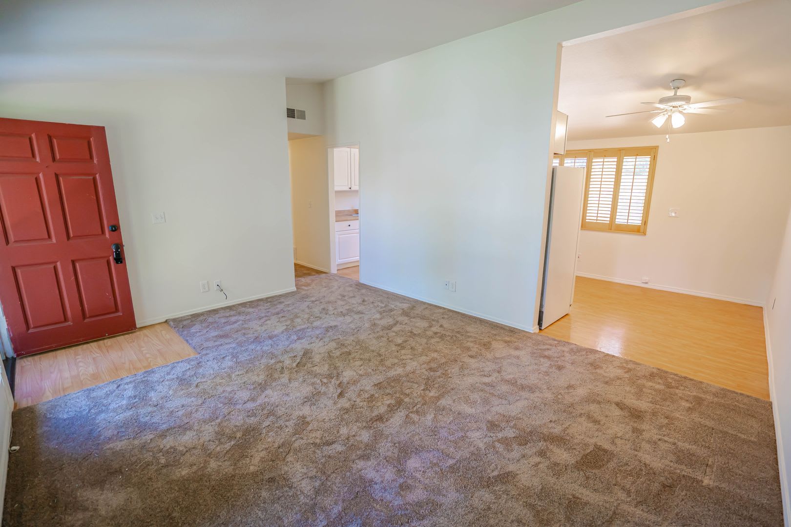 COMING SOON! Single Story 3 Bedroom in Canyon Country! – photo 2
