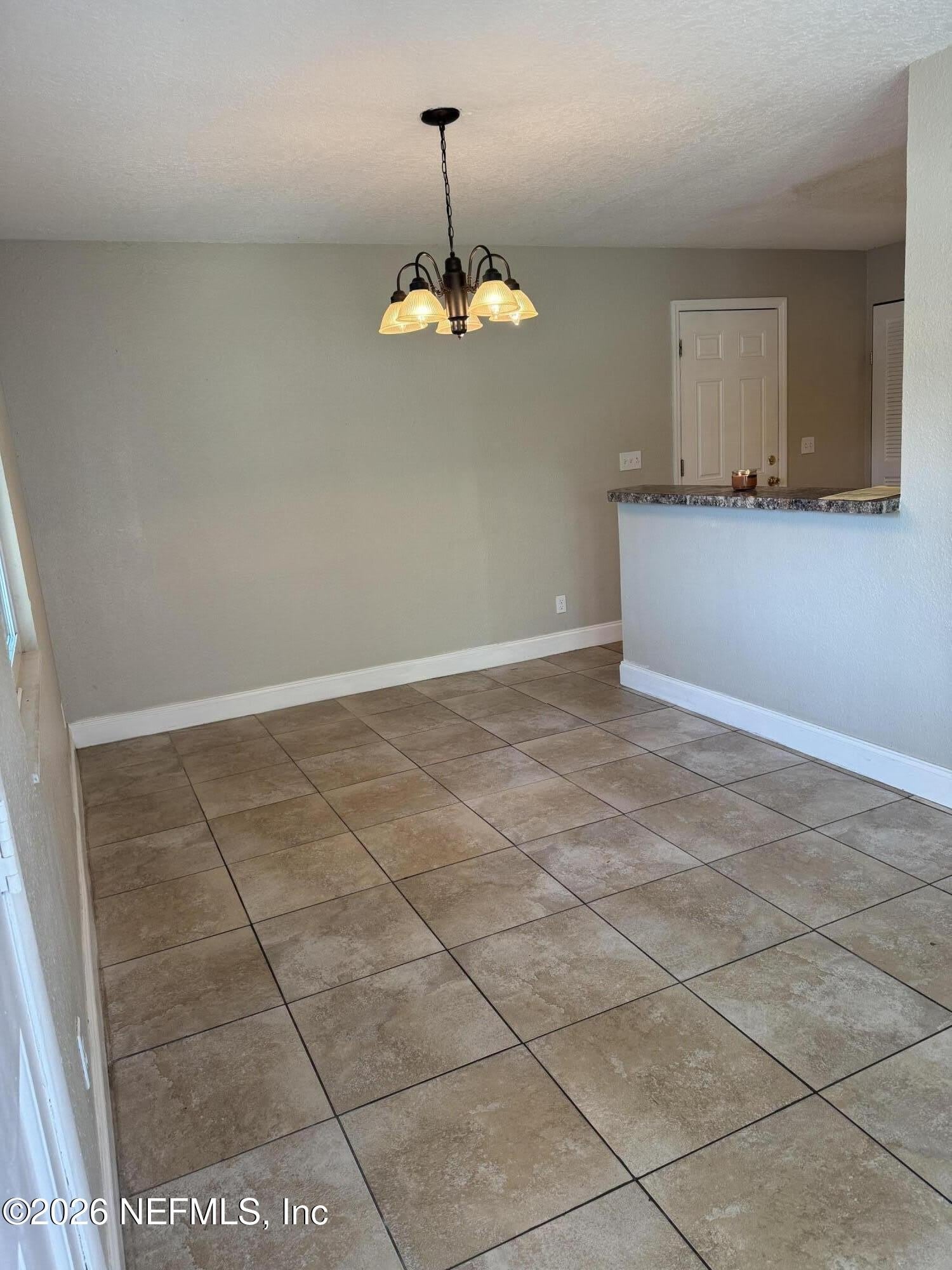 3923 HARBOR VIEW Drive – photo 3