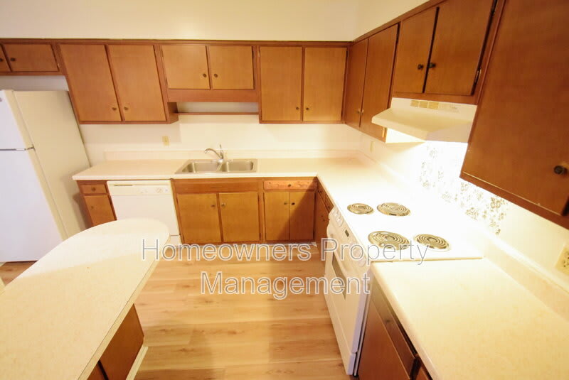 599 Winding Creek Rd – photo 3