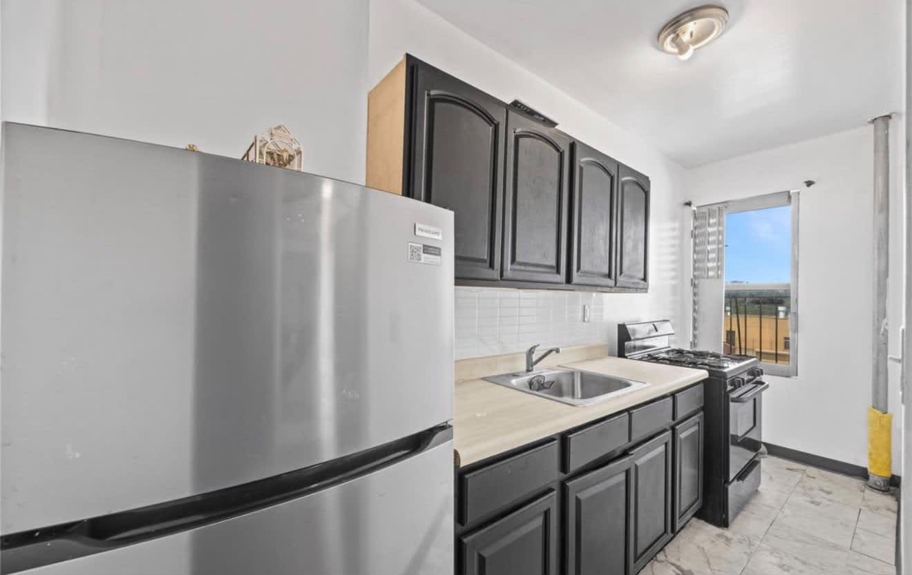 1015 Summit Ave # 6655 – photo 1