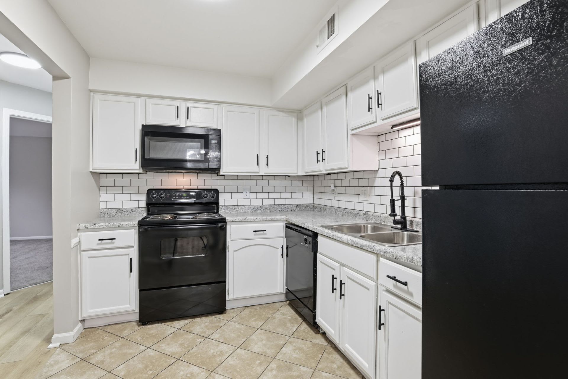 The Lenox Apartment Homes – photo 2