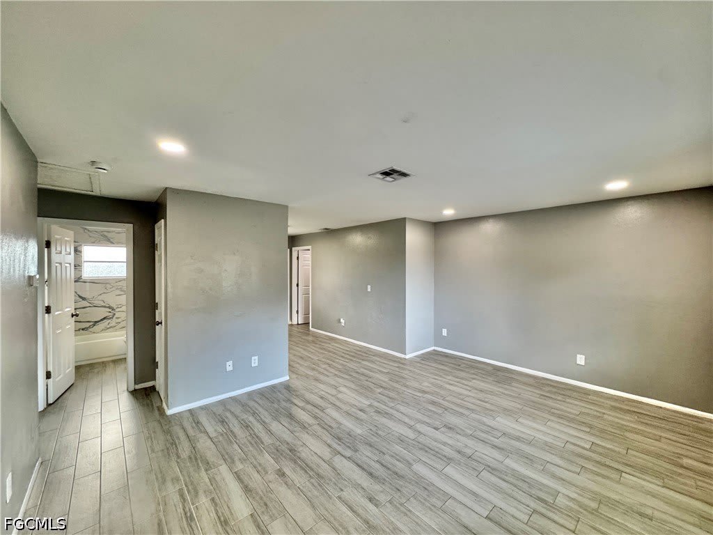 142 Harry Avenue S – photo 4