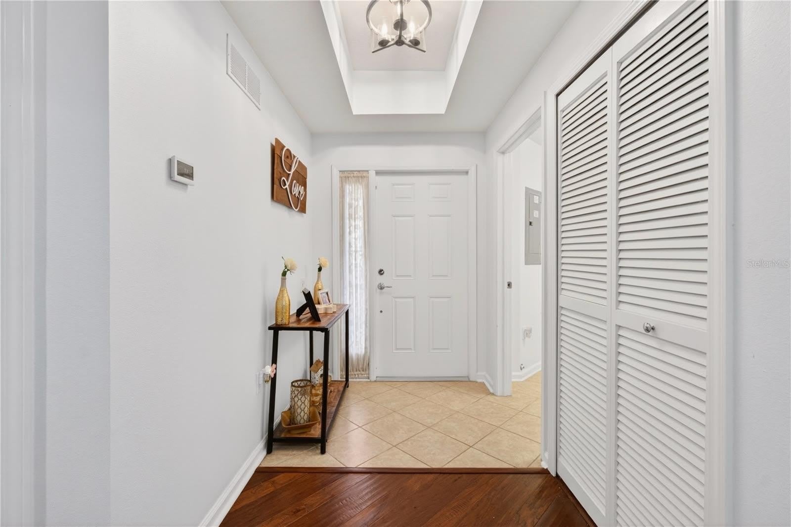 852 LANTERN Way – photo 3