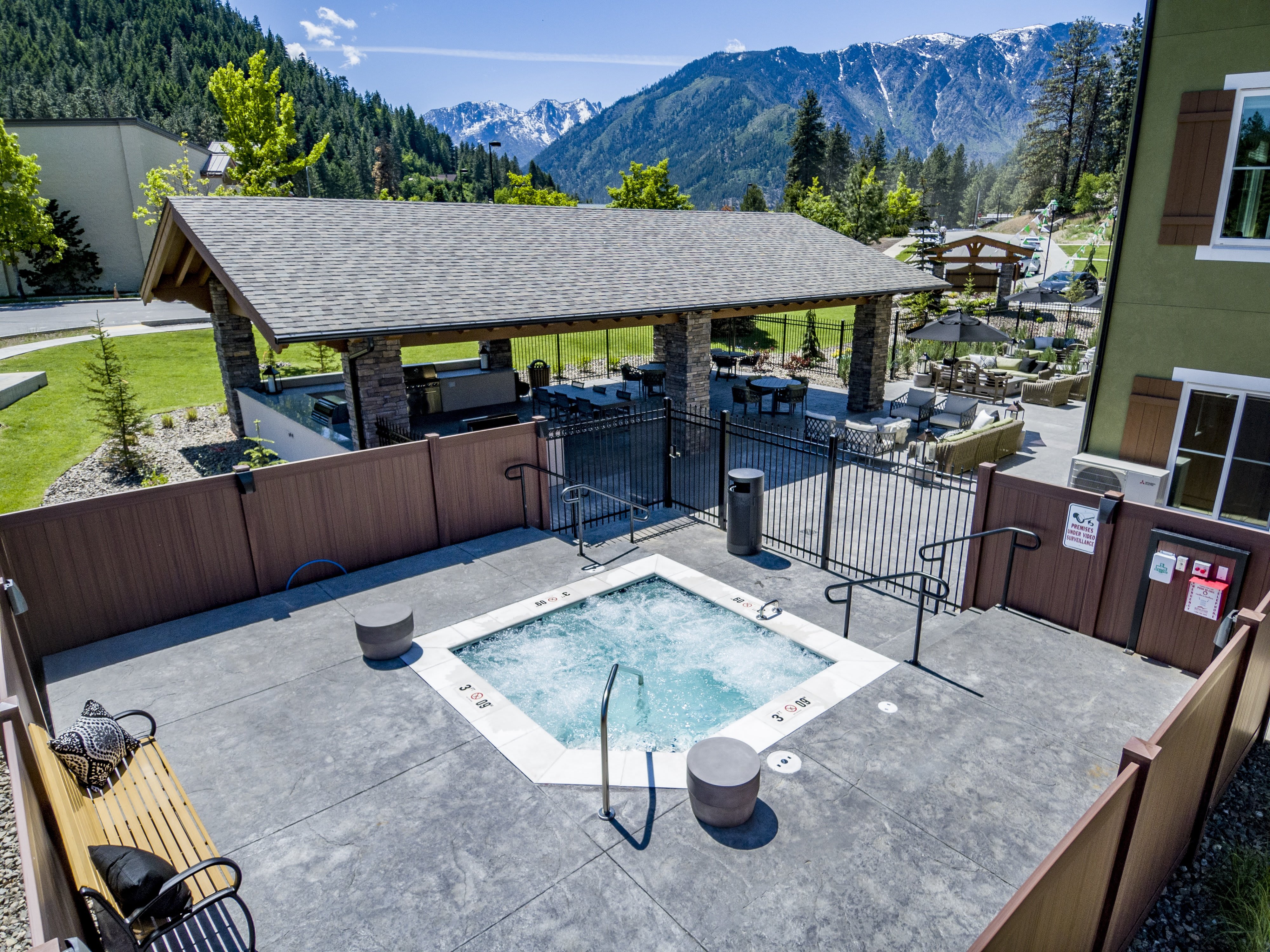 Leavenworth Haus – photo 2