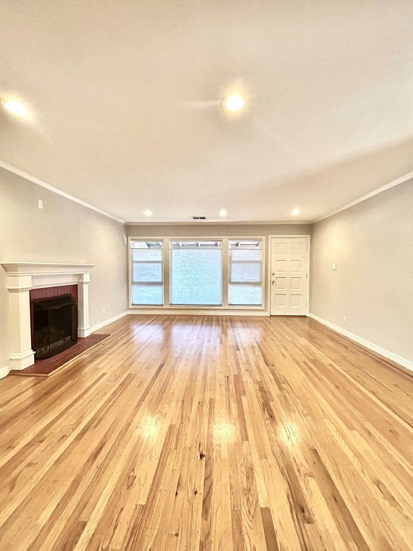 Beautiful, 2 Bedroom, 1 Bathroom, Home in Redwood City Available NOW! – photo 2