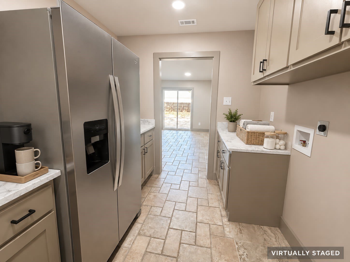 155 Barcelona Street – photo 5