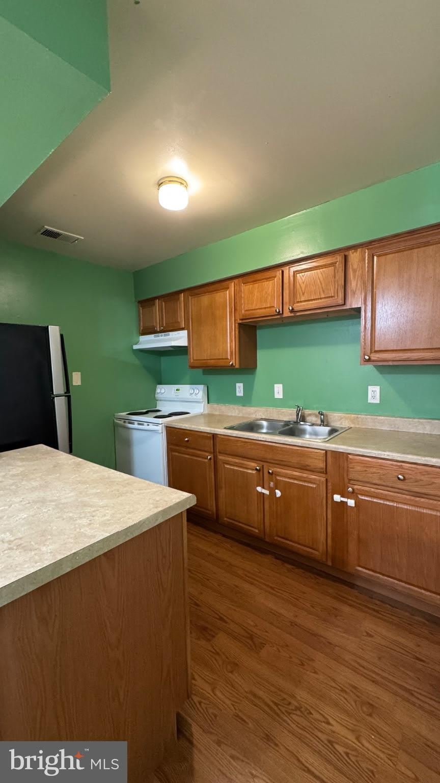14582 EARLHAM Court – photo 5