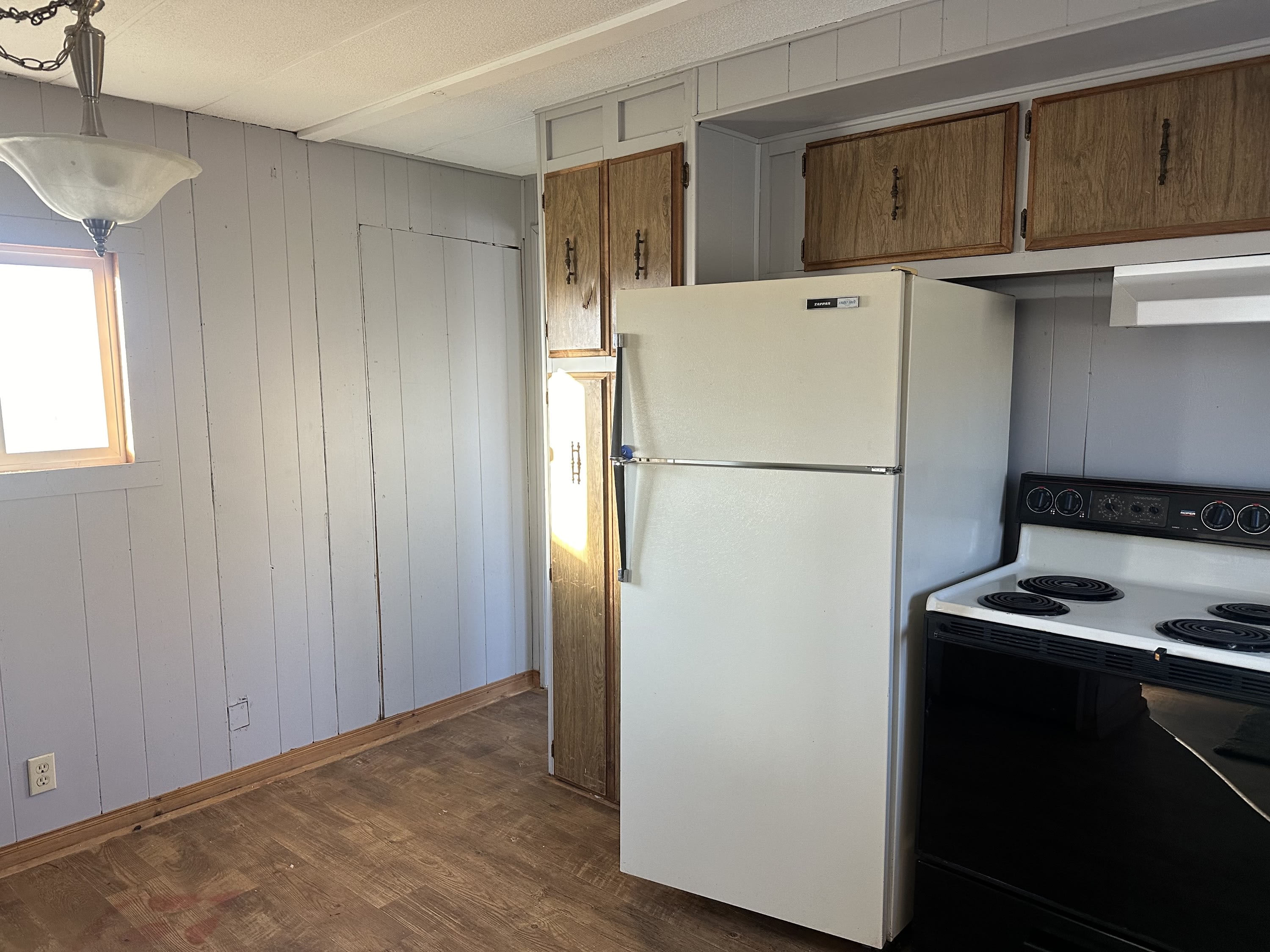 758 1/2 W G Road – photo 4