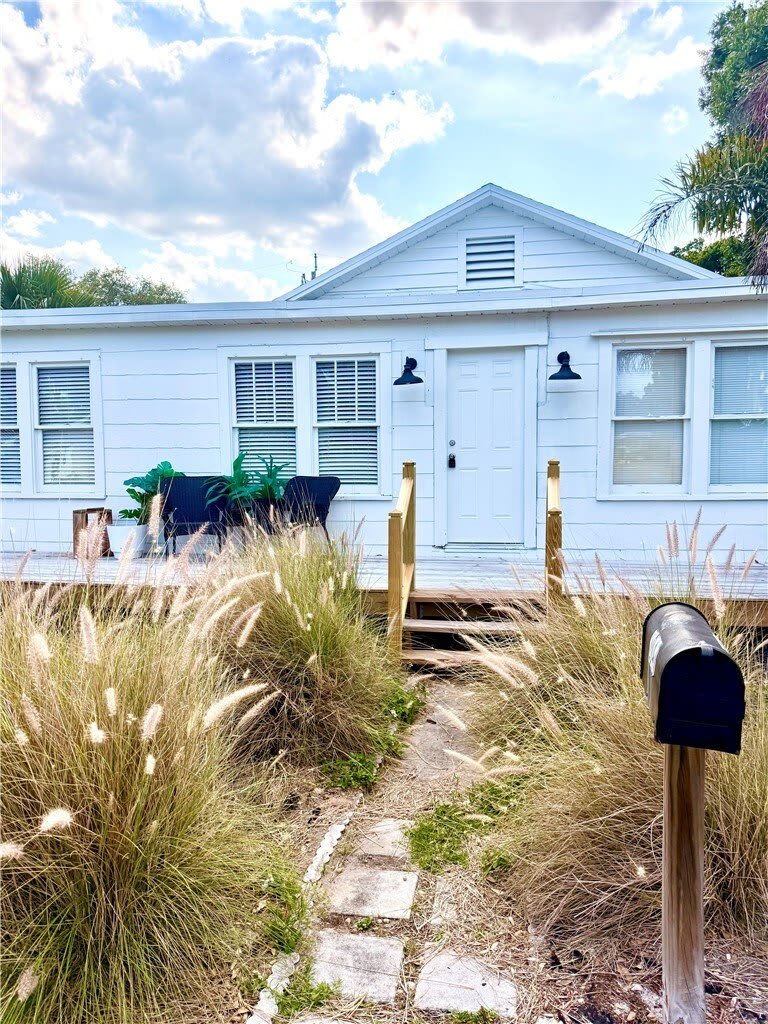 2047 38TH AVENUE – photo 2