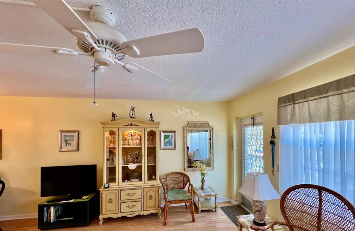 39 Harwood B – photo 4