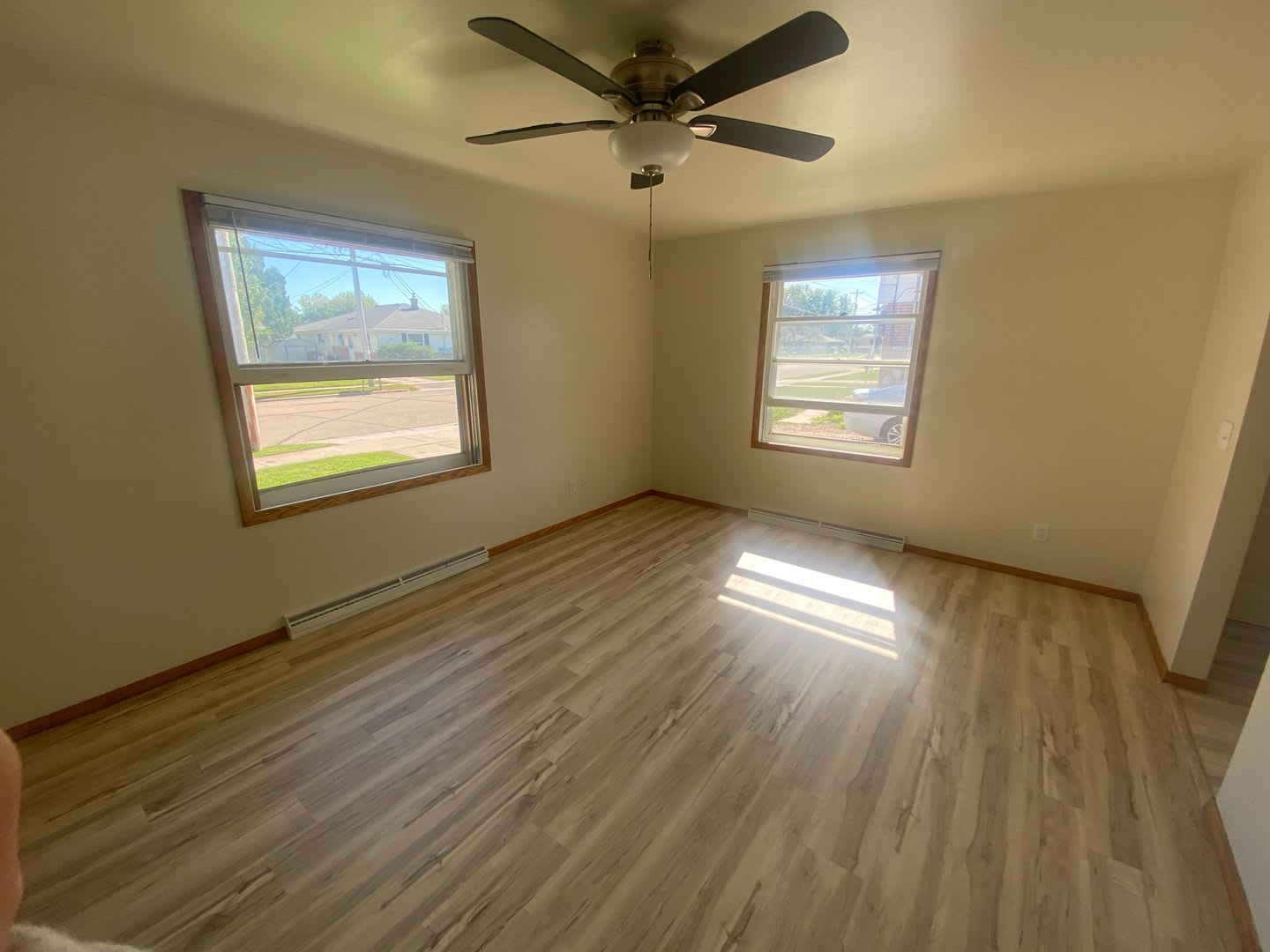 970 Grove Street – photo 5