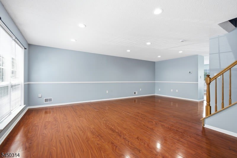 9 Balboa Ln – photo 2