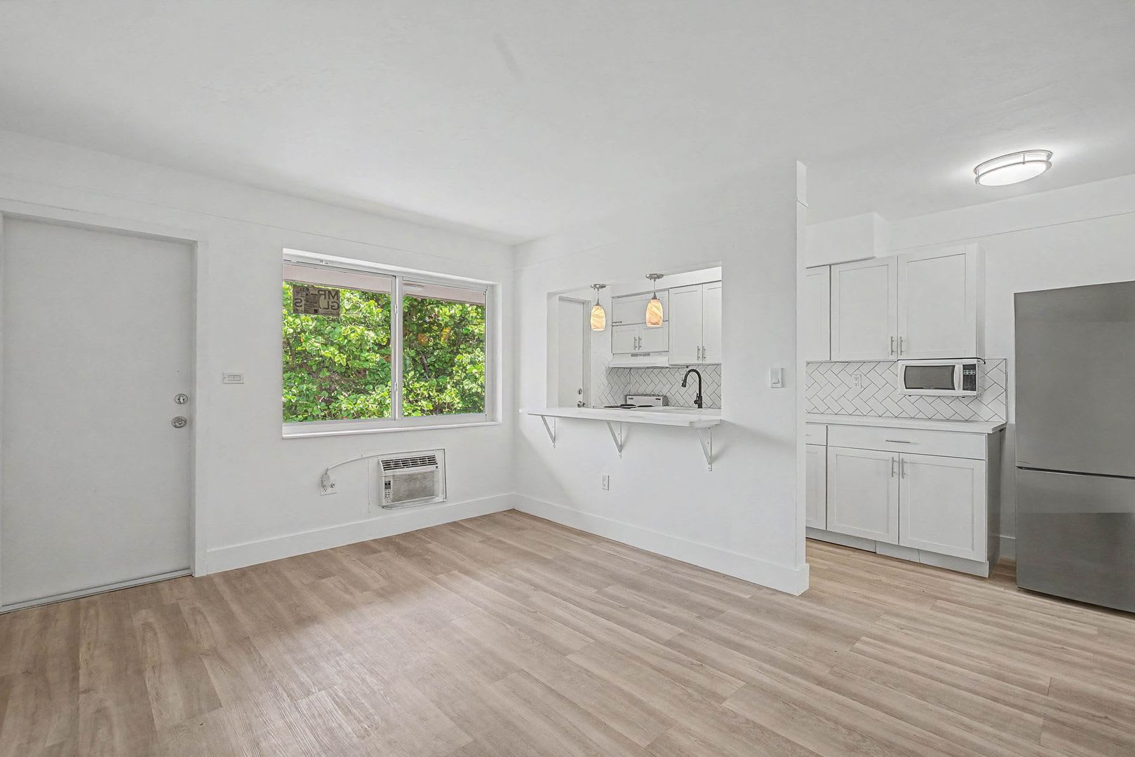 60 NW 79th St – photo 2