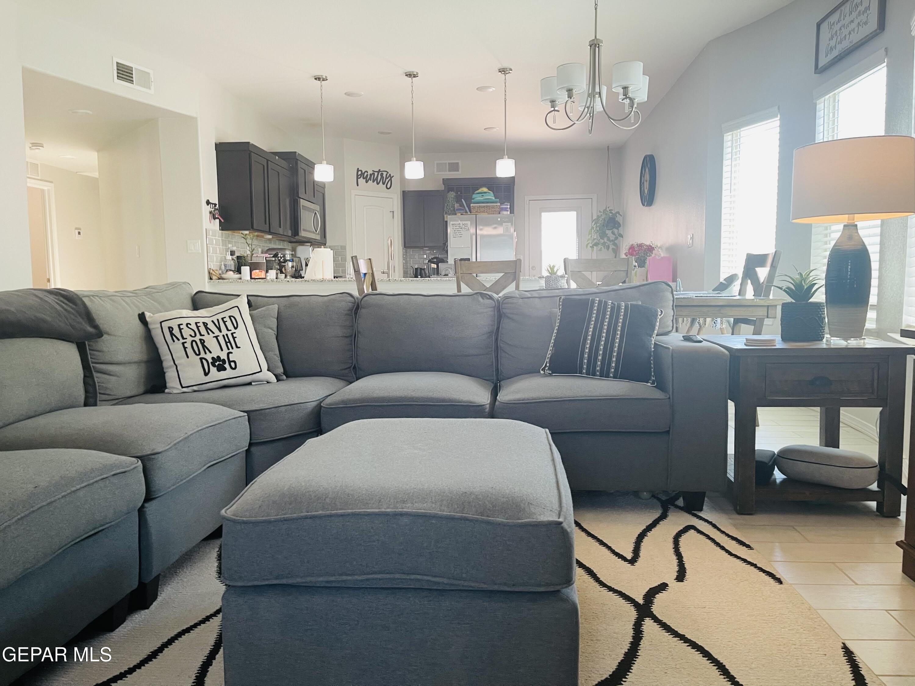 224 Wardour Castle Place – photo 3