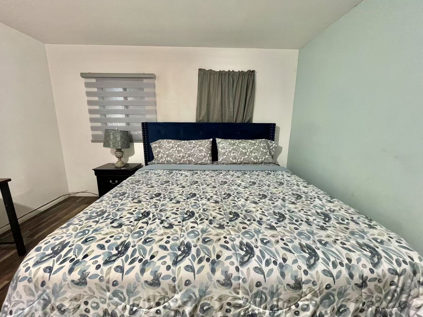 Spacious Spanish-Style Room in Prime LA Location – $900/mo – photo 1