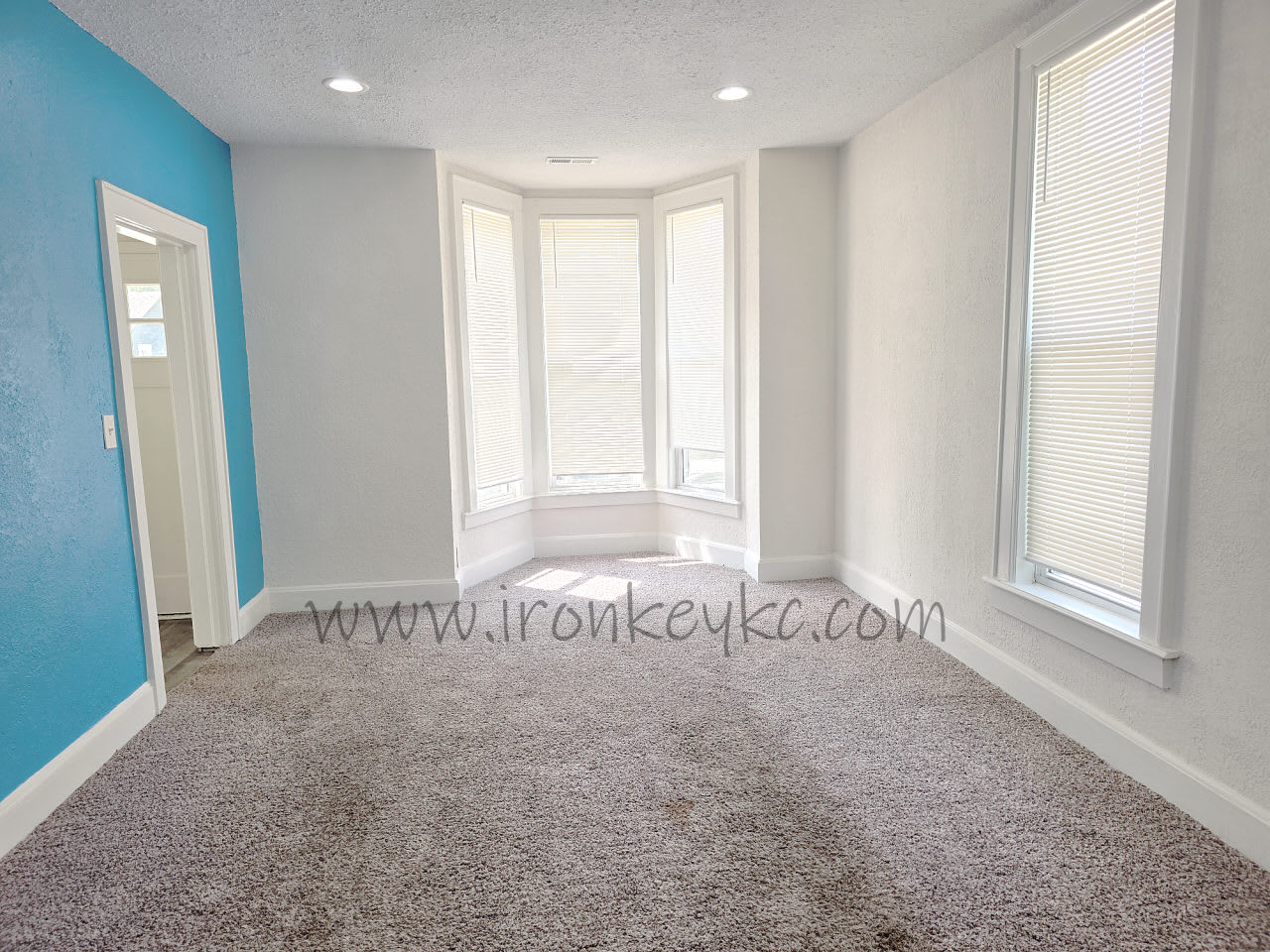 2602 Essex Street – photo 3