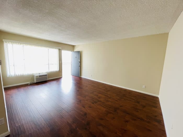 949 North Alfred Street – photo 2