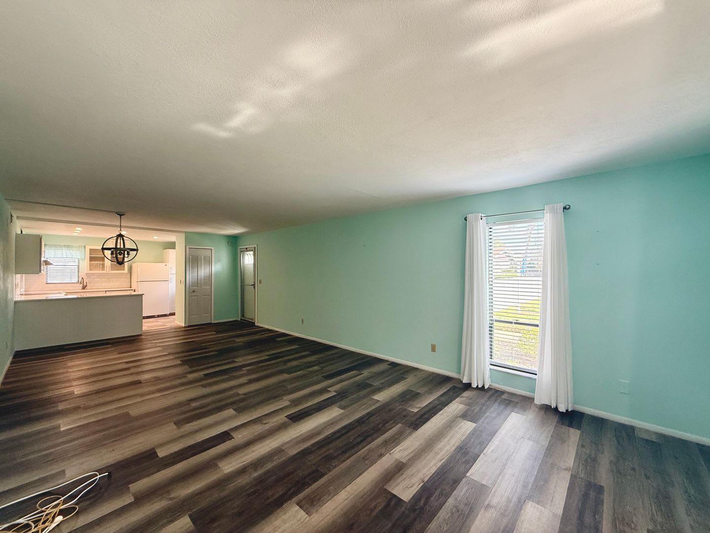 You Will LOVE this Ground Floor 2 Bedroom – photo 2