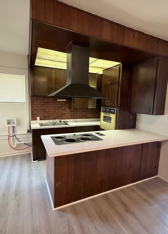 605 Merrick St – photo 1