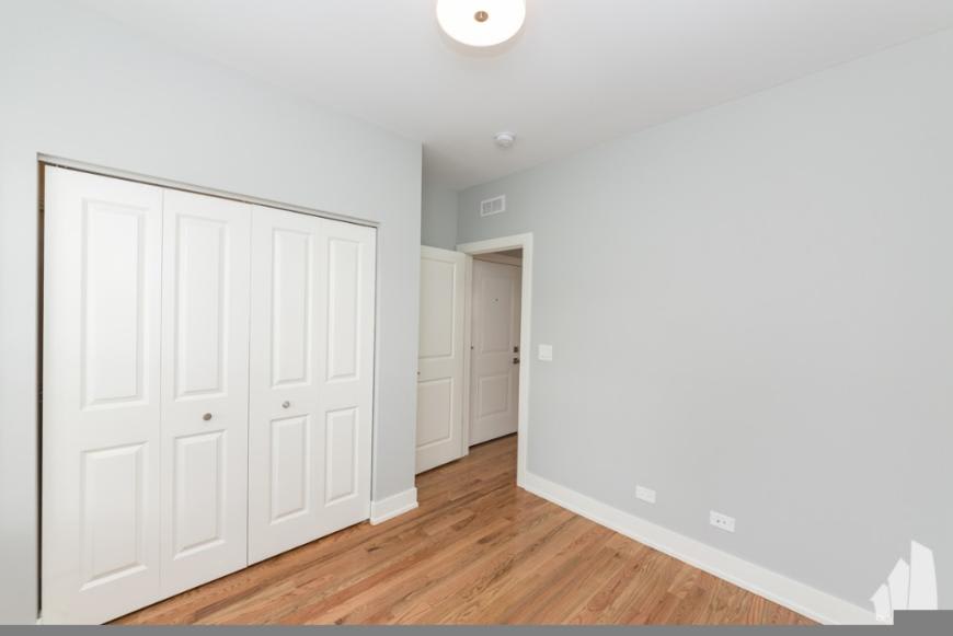 2107 N Sedgwick St – photo 4