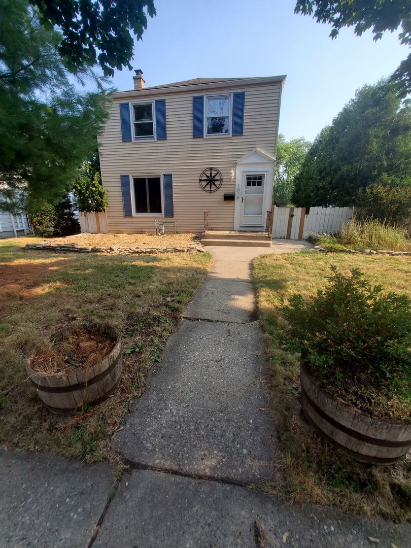 2 Bedroom 1.5 Bath single family – photo 1