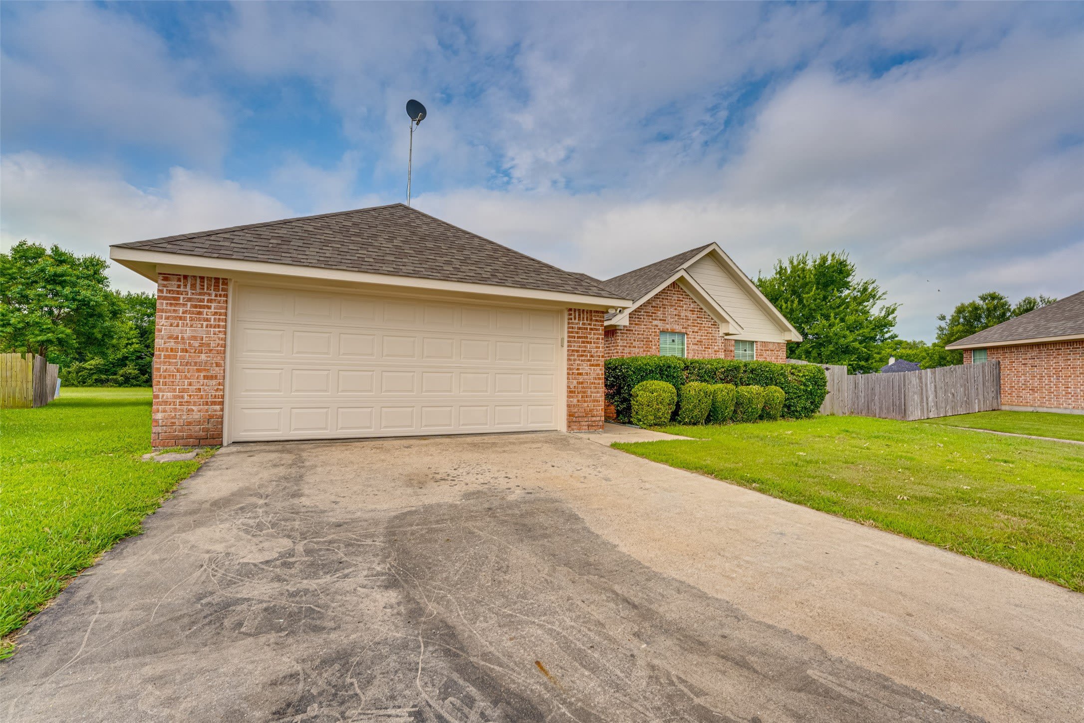 2206 Kaitlyn Circle – photo 2