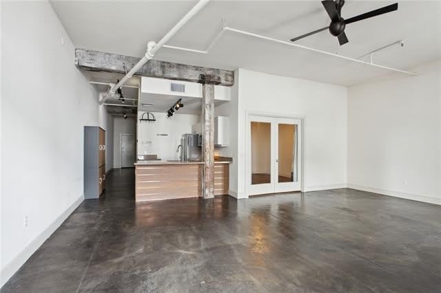 900 S PETERS Street – photo 5