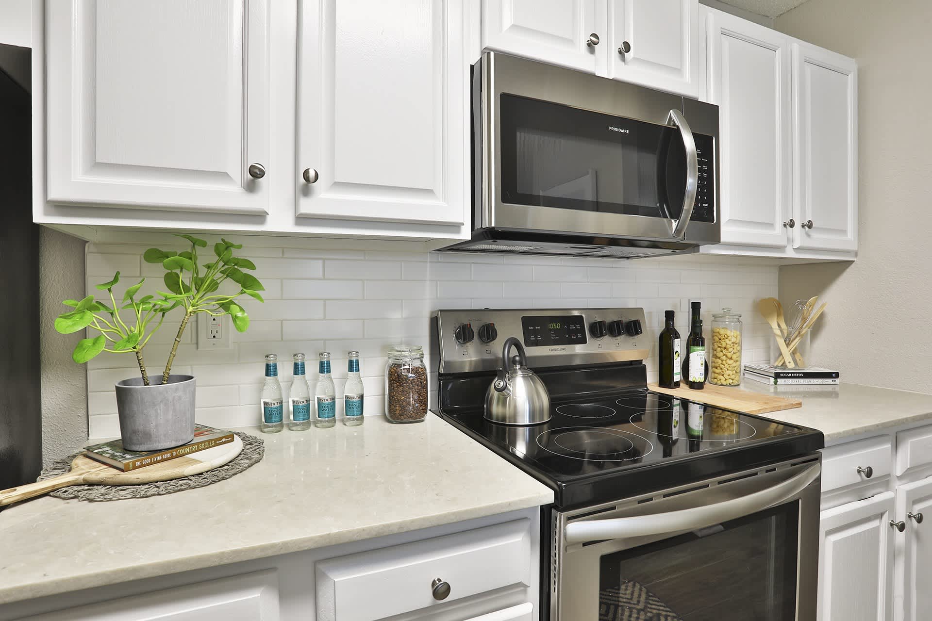 Crestmont at Thornblade Apartments – photo 2
