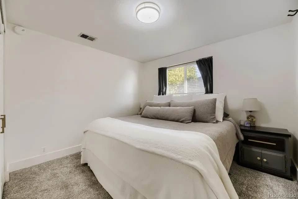 7056 W Rowland Ave Unit B – photo 5