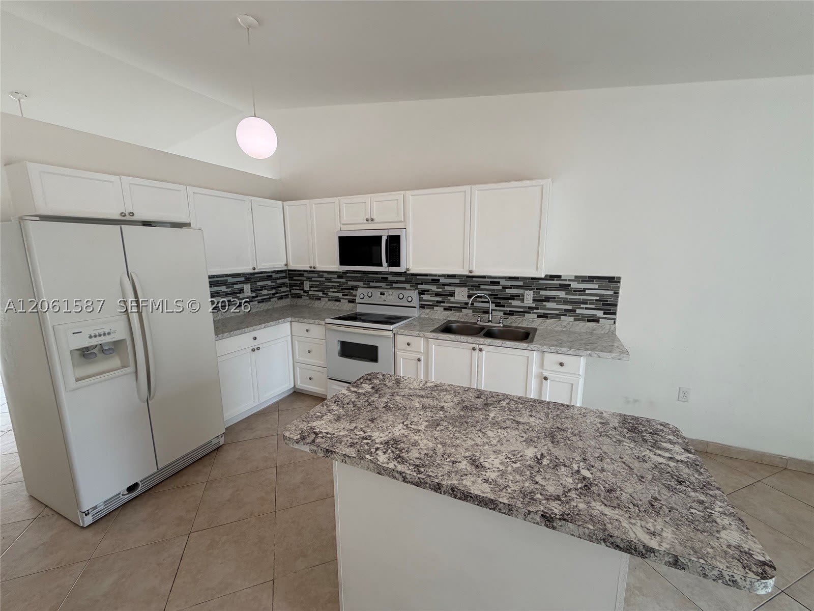 11686 NW 91st Pl – photo 4