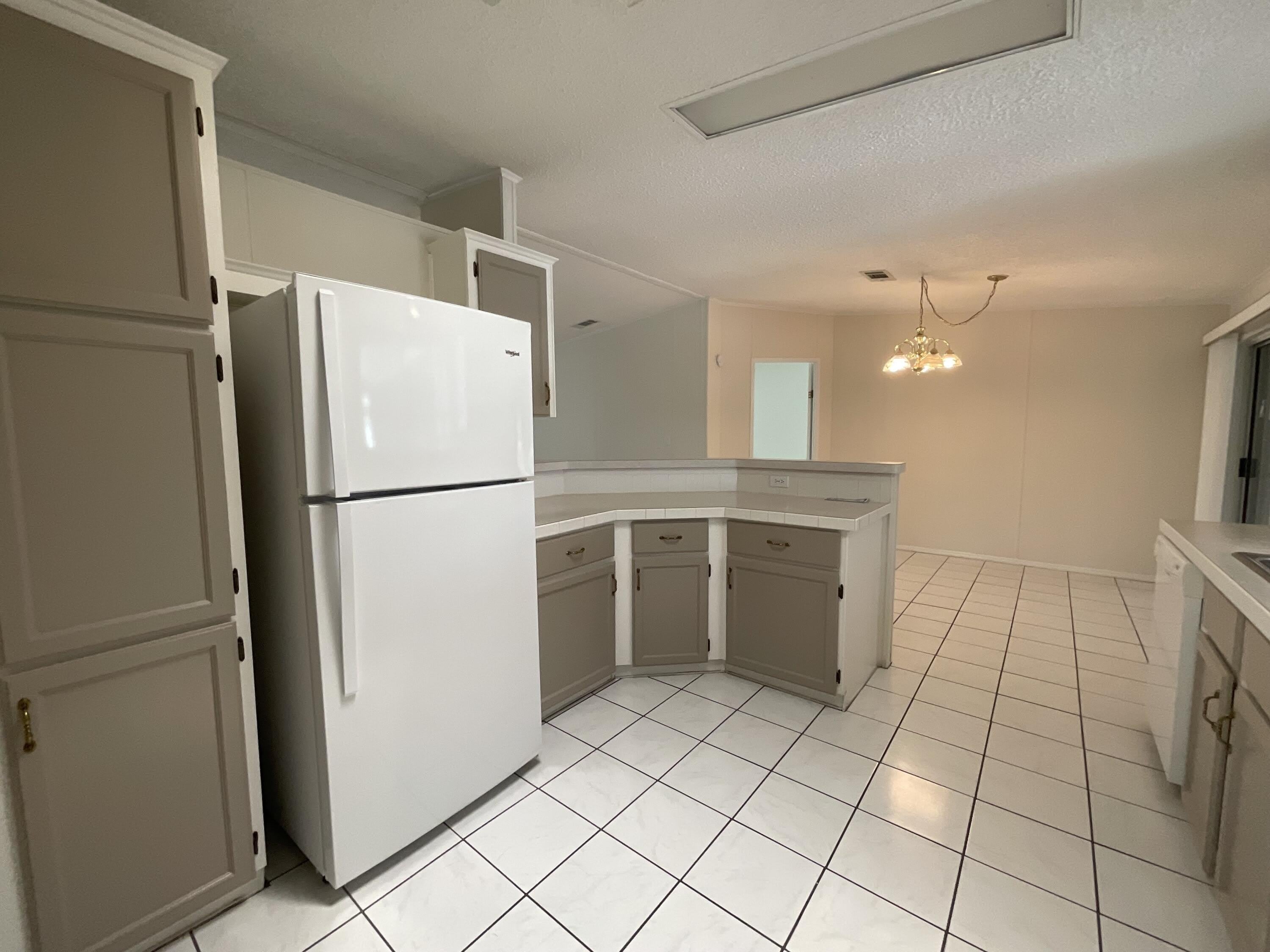 827 Sunglow Street – photo 4
