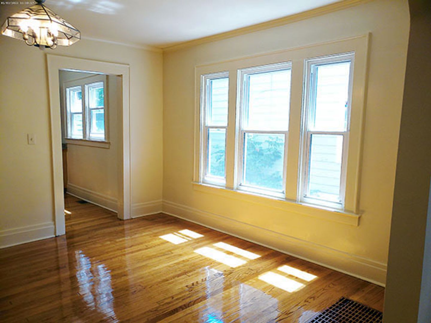 231 Fellows Avenue Available 8 1 27 Great Value All Hardwoods And Garage – photo 2