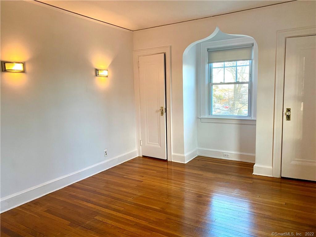 43 Mohegan Avenue – photo 5