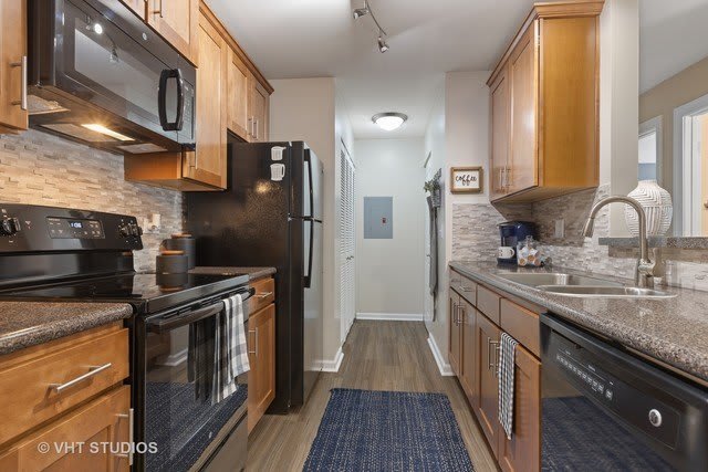 55 Kensington Circle – photo 5