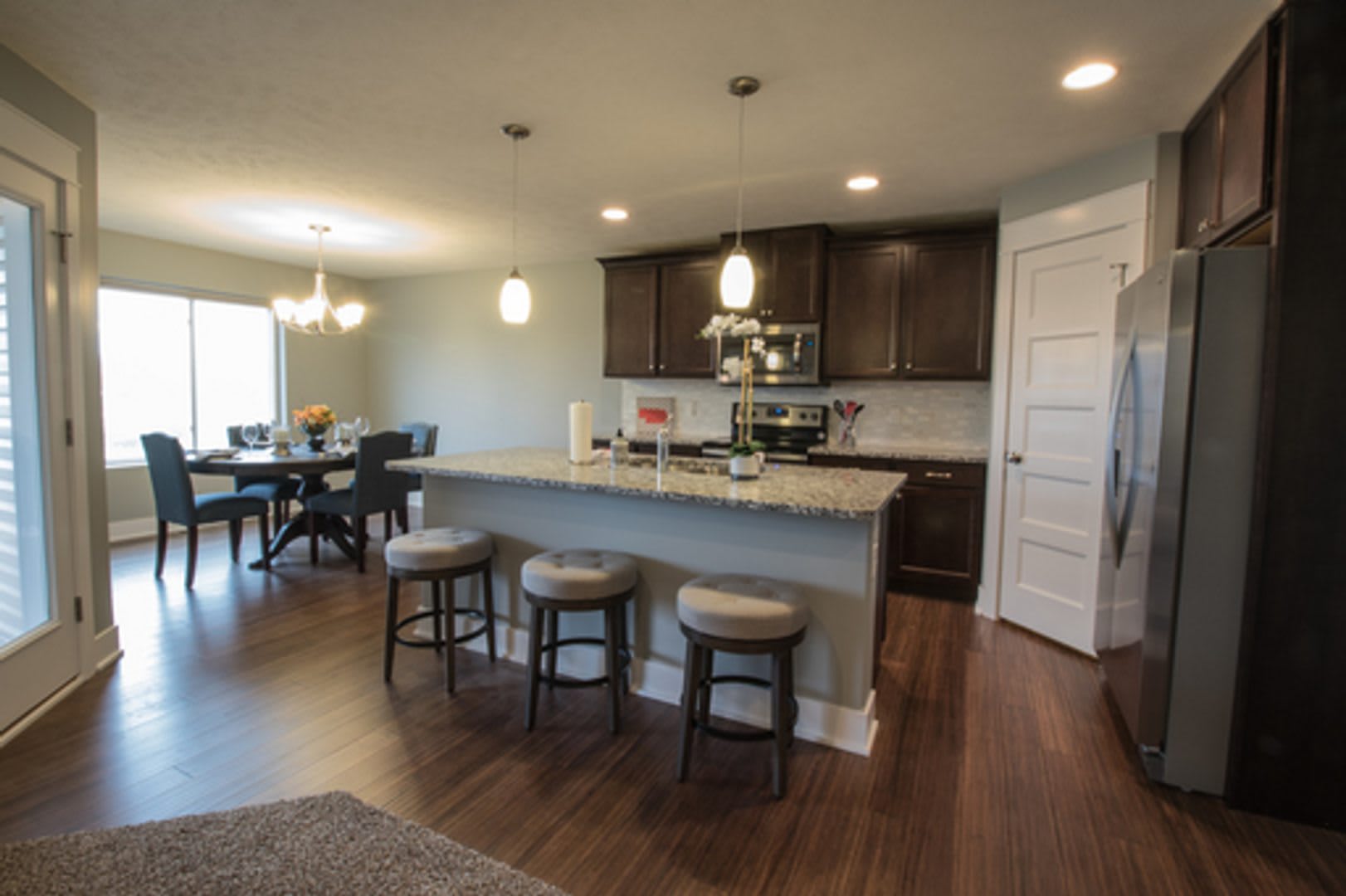 Luxury Town Homes – photo 3