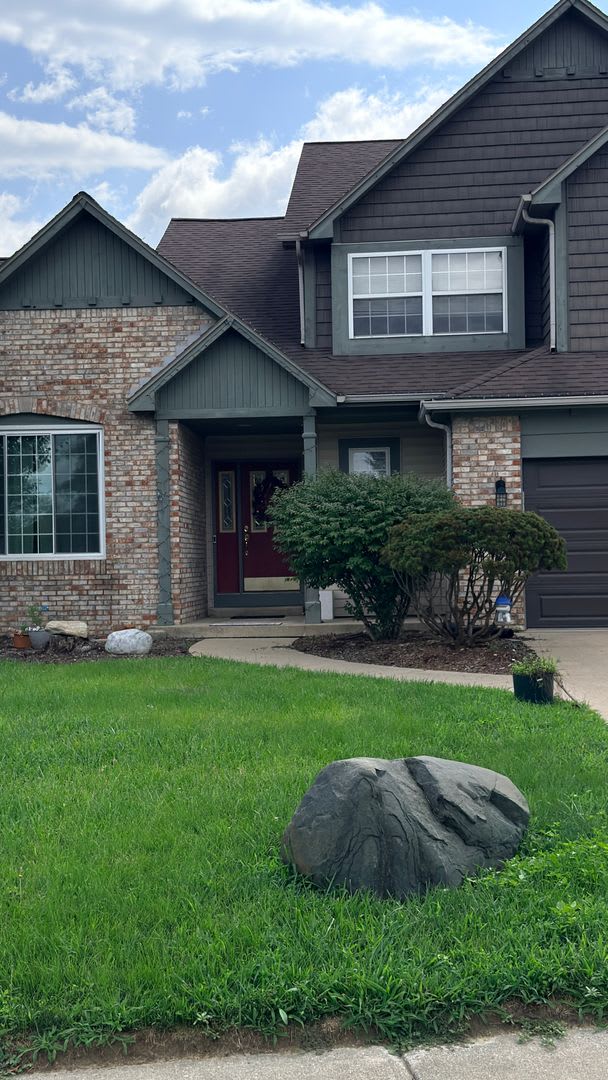 Beautiful Bright Move In Ready Home In Lafayette – photo 2
