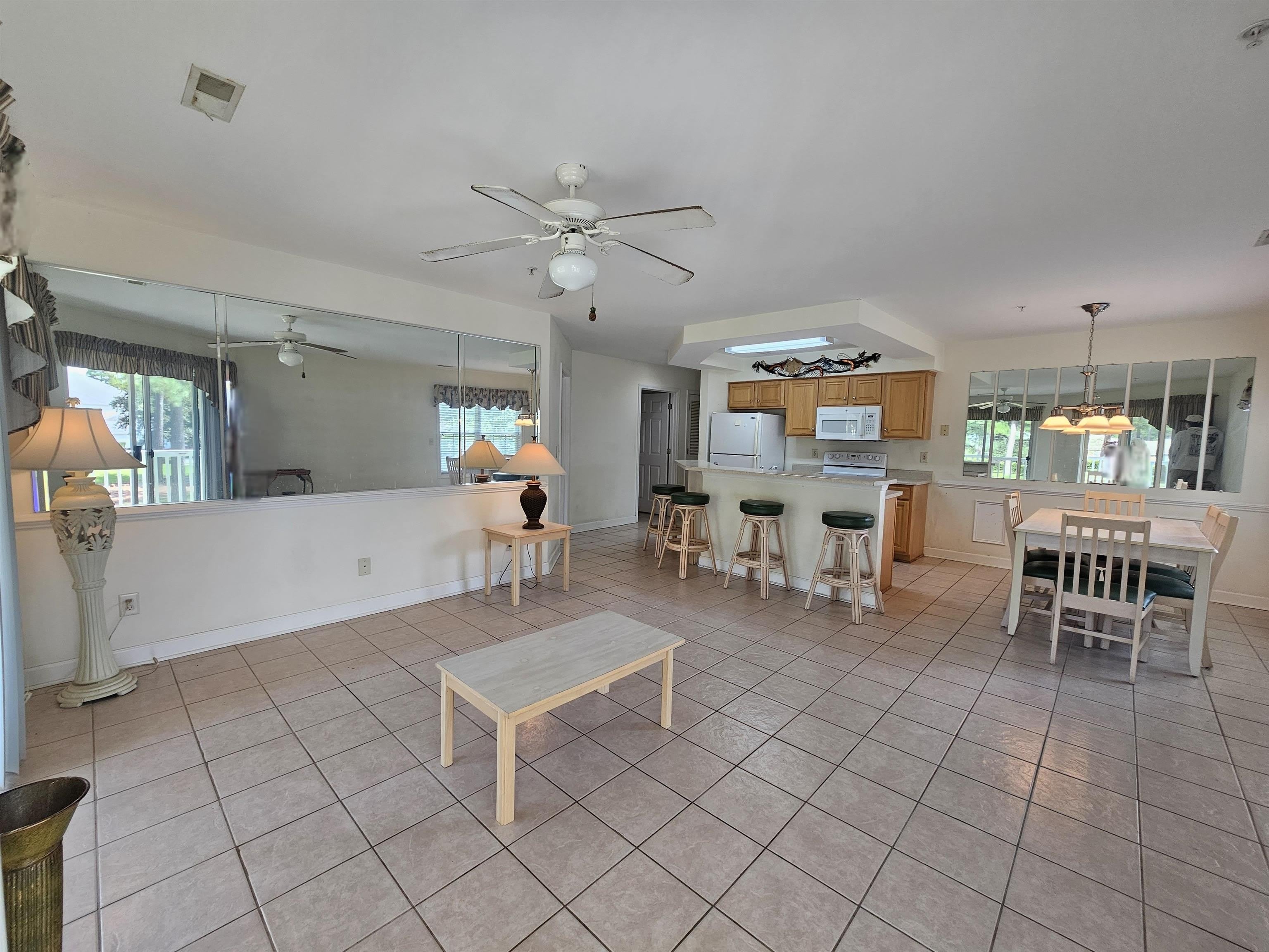 1215 N Middleton Dr. – photo 5